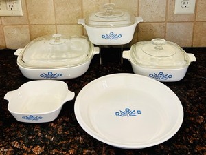 lot 108C image: LR - Corning Ware Blue Cornflower Bakeware Set with Glass Lids - 5 Pieces