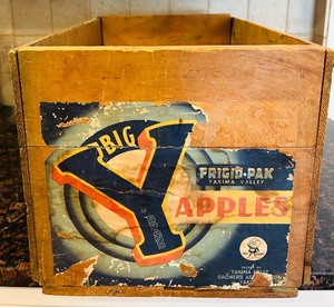 lot 157C image: LR - Vintage Wooden Apple Crate with Frigo-Pak Yakima Valley Label