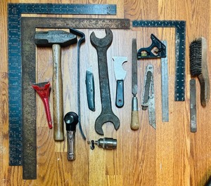 lot 237C image: LL - Collection of Mixed Hand Tools and Measuring Squares