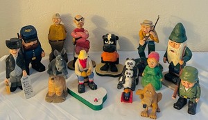 lot 294C image: LL - Collection of 15 Hand-Carved Painted Wooden Folk Art Figures