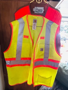 lot 318C image: G - Carhartt Safety Vest XL and MountN Prairie Hunting Vest XXL Set