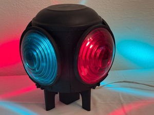 lot 5D image: DR - Vintage Dressel Railroad Signal Light 10 Inch Black with Red and Blue Lenses