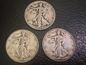 lot 23X image: Set of 3 1934 Walking Liberty Half Dollars - 1934, 1934-S, 1934-D