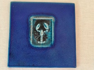 lot 26D image: K - Michael Cohen Handmade Lobster Hot Plate Tile