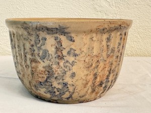 lot 40D image: K - Vintage Spongeware Mixing Bowl