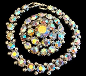 lot 39M image: Weiss Vintage Aurora Borealis Rhinestone Brooch and Bracelet Set