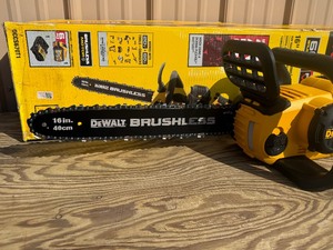 lot 01 image: Dewalt FLEXVOLT 60V MAX 16in. Brushless Cordless Battery Powered Chainsaw- NEW- open box -  MSRP $399