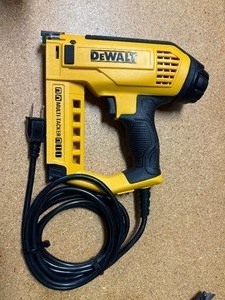 lot 06 image: Dewalt 5-in-1 Multi-Tacker and Brad Nailer- NEW, out of box - MSRP $70