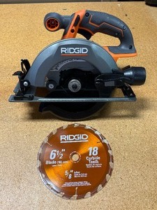 lot 32 image: Ridgid 18V SubCompact Brushless Cordless 6-12 in. Circular Saw  1 Blade- NEW-no box- R8655 MSRP $153