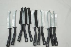 lot 50 image: NEW Grout Cleaning Brushes