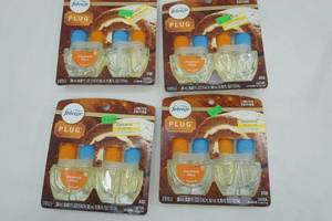 lot 79 image: Febreze Plugs (4 packages with 2 each) Limited Edition Pumpkin Roll Scent
