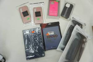 lot 163 image: Phone & Tablet Cases