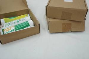 lot 185 image: (3ct) Wall Mending Kits