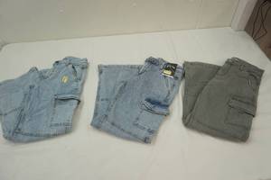lot 239 image: Girls Size 12 Jeans (3ct)