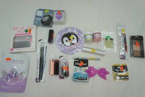 lot 244 image: Makeup & Beauty Lot