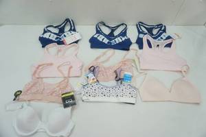 lot 278 image: (11ct) Girls Training Bras NEW