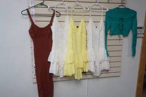 lot 308 image: Womens Dresses & Cover