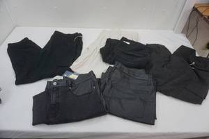 lot 368 image: Womens Pants Size 16-17 (6ct)