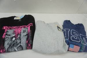 lot 379 image: Sweatshirts (3ct) Size XL, M, M