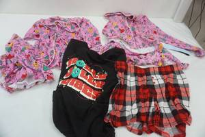 lot 395 image: Pajama Sets (3ct) NEW Size XL, XL, XXL