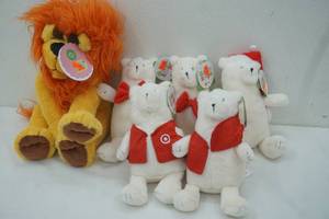 lot 417 image: Stuffed Animals (Lion & Polar Bears)