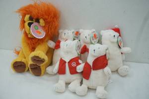 lot 420 image: Stuffed Animals (Lion & Polar Bears)