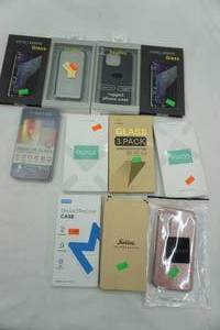 lot 424 image: Screen Protectors & Phone Cases