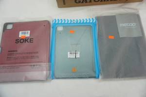 lot 432 image: Tablet & iPad Cases (3ct)