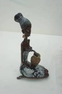 lot 445 image: (2ct) Figurines