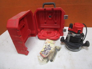 lot 55 image: Milwaukee Router