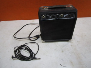 lot 89 image: Small Guitar Amp