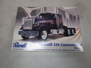 lot 96 image: Vintage Semi Model