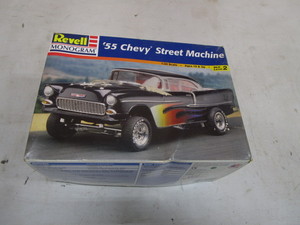 lot 113 image: Vintage Muscle Car Model