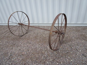 lot 15-A image: Vintage 40 Steel Implement Wheels