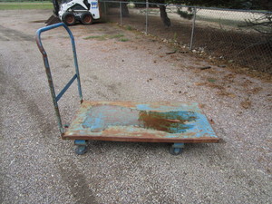 lot 34 image: Shop Cart 30x60