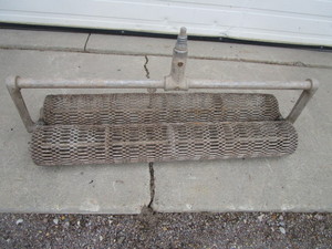 lot 139 image: 36 Concrete Aggregate Roller