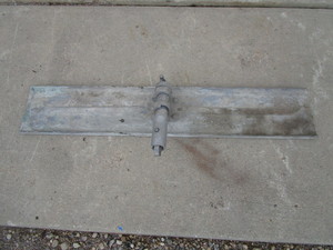 lot 140 image: 40 Concrete Bull Float Smooth & Grooved