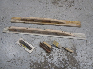 lot 142 image: Concrete Tools