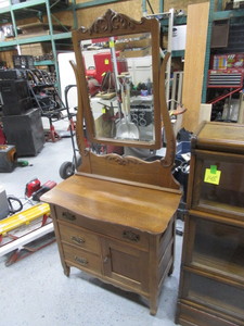 lot 149 image: Vintage Dresser Stand wMirror 33x18x69