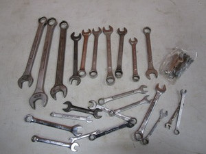 lot 168 image: Std. Wrenches