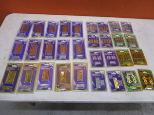lot 169 image: Misc Hinges