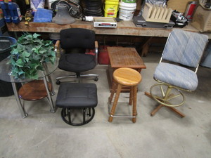 lot 176 image: Misc Furniture