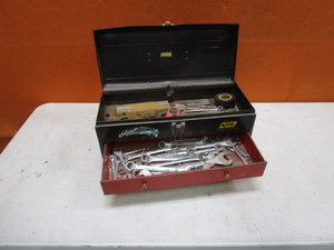 lot 205 image: Toolbox & Misc Tools