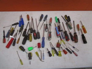 lot 226 image: Screwdrivers