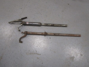 lot 289 image: Barrel Pumps