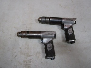 lot 296 image: Mac Tools Air Drills