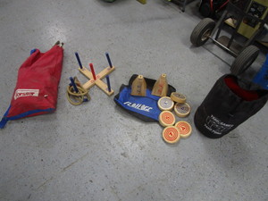 lot 303 image: YardPatio Games