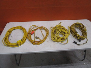 lot 304 image: Heavy Gauge Extension Chords