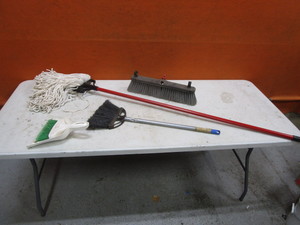 lot 326 image: Brooms & Mop