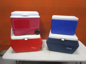 lot 332 image: Coolers